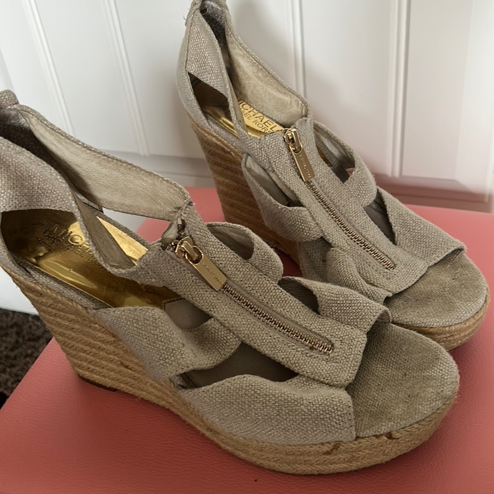 MK Tan Wedge Sandals w/ gold zipper